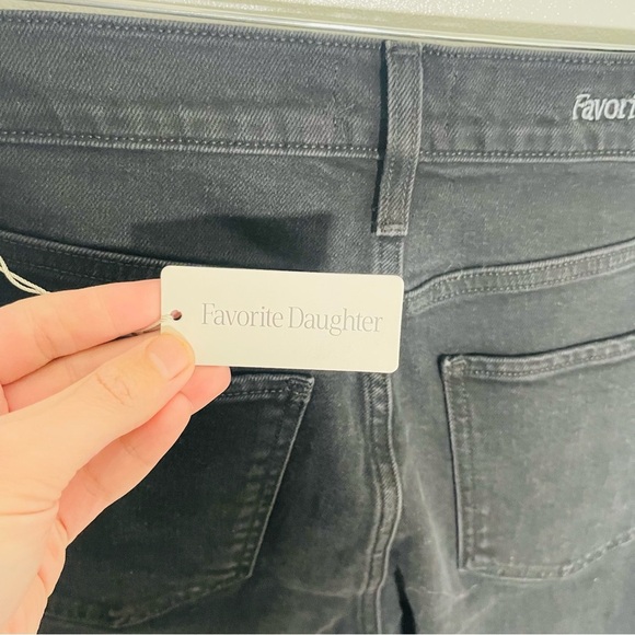 Favorite Daughter Petite Valentina Shortie Jeans in Boulder Black Size 30 - Picture 5 of 11